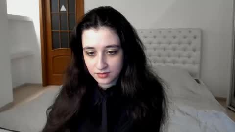 Kate online show from January 17, 9:39 am