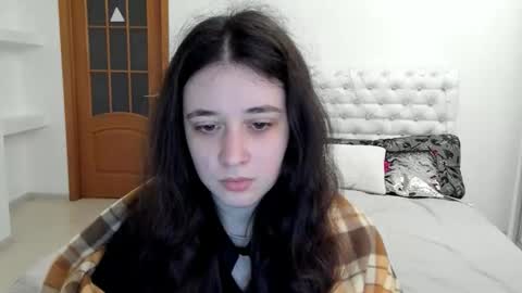 Kate online show from October 5, 9:47 am