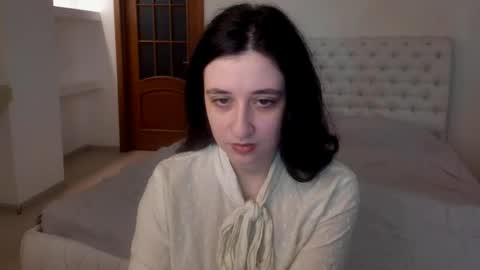 Kate online show from February 2, 9:19 am