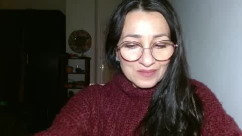 GinaONeon online show from January 12, 9:40 pm