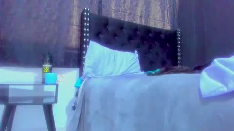 Snapshot of ginger_amarett chatting on October 19, 7:27 pm Miss online show from October 19, 7:27 pm