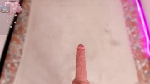 Julie online show from February 11, 4:47 am