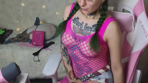 Ginger online show from January 6, 11:08 pm