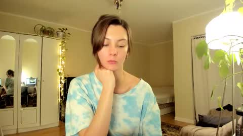 Snapshot of gingerbread__house chatting on October 14, 3:14 pm Vasilisa online show from October 14, 3:14 pm