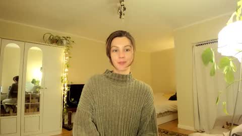 Snapshot of gingerbread__house chatting on October 11, 4:20 pm Vasilisa online show from October 11, 4:20 pm