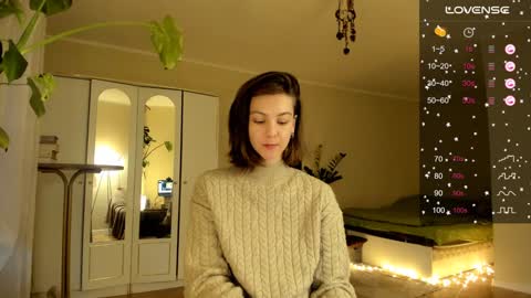 Snapshot of gingerbread__house chatting on December 15, 1:54 pm Vasilisa online show from December 15, 1:54 pm