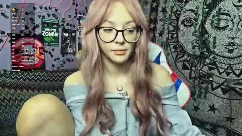 Ginny online show from October 4, 3:49 pm