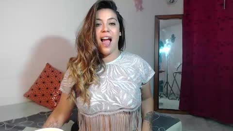 Giorgia online show from December 19, 10:10 pm