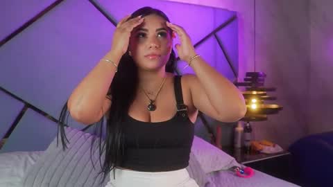 giorgia online show from October 19, 3:19 am