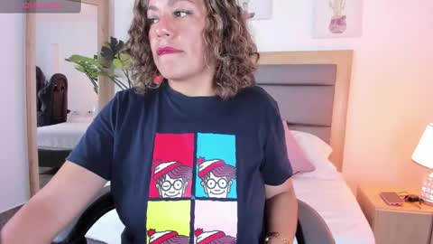 Snapshot of gipsela_gomez chatting on December 13, 8:14 pm G I S E P L A online show from December 13, 8:14 pm