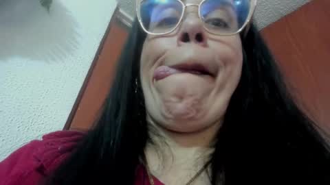 Girasol Walton online show from September 25, 5:11 pm