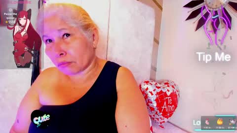 Snapshot of girl_amada chatting on February 14, 2:39 am Girl Amada online show from February 14, 2:39 am