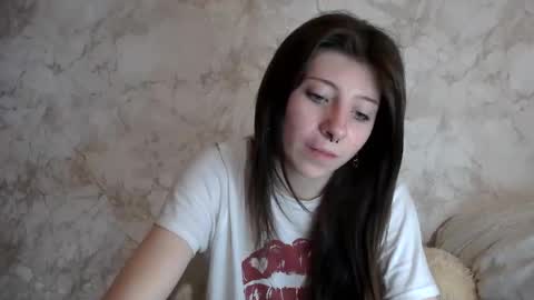 girl_cute007 online show from April 17, 12:13 am