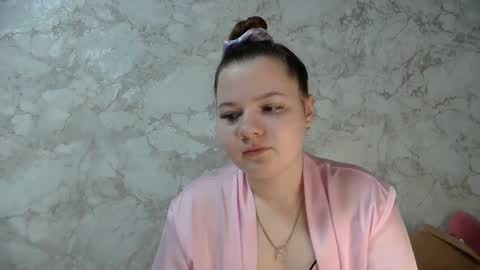 girl_cute07 online show from April 14, 5:24 pm