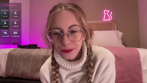 Nikki online show from December 24, 2:33 pm