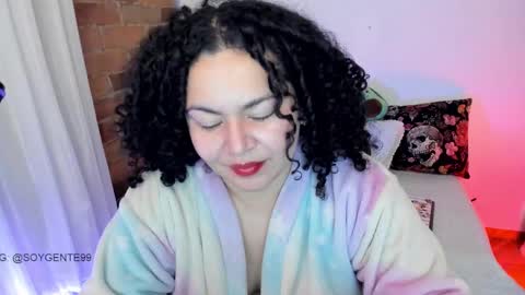 Snapshot of girl_inline chatting on March 5, 1:21 am girl_inline online show from March 5, 1:21 am