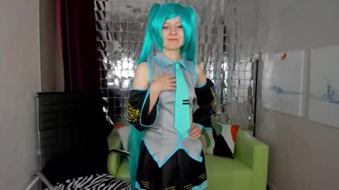 Snapshot of girl_next_doorr chatting on February 9, 12:08 pm girl_next_doorr online show from February 9, 12:08 pm