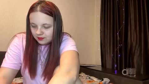 girl_shy07 online show from May 31, 6:09 pm
