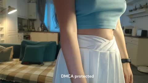 Girlfriend online show from February 20, 3:30 pm