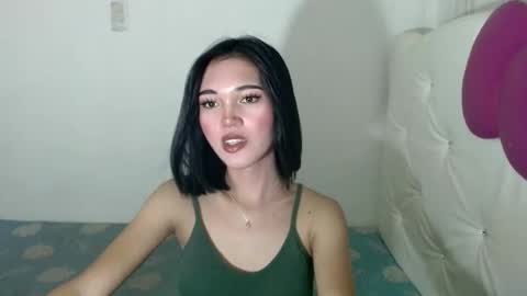 Divine online show from September 25, 7:18 am