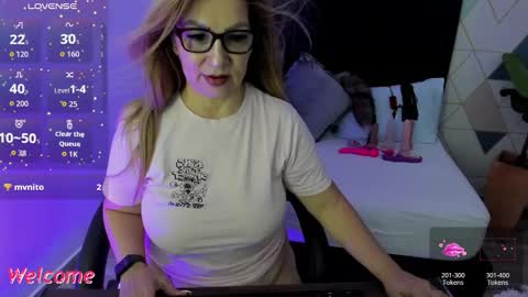 Gisella online show from November 20, 1:01 pm