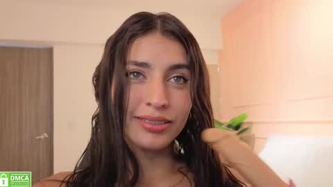 GISELA online show from October 1, 11:59 am