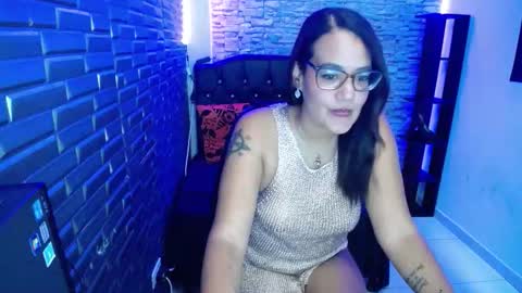 gisell soto online show from October 17, 2:26 am