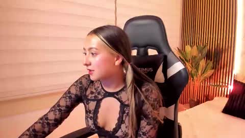 Giselle online show from February 6, 8:56 pm