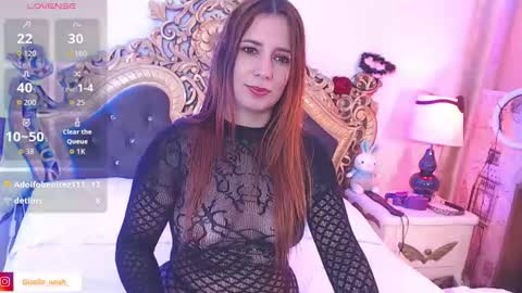 GiselleNoah online show from September 19, 9:25 pm