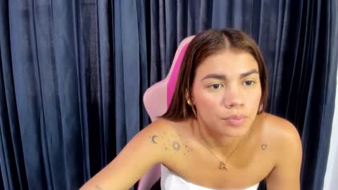 Snapshot of gissel_angel chatting on March 1, 8:31 pm Gissel angel online show from March 1, 8:31 pm