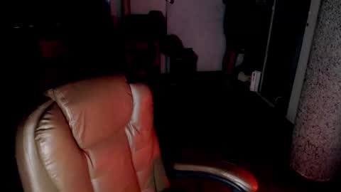 Snapshot of givenom chatting on September 11, 12:33 am dirtyvenom online show from September 11, 12:33 am