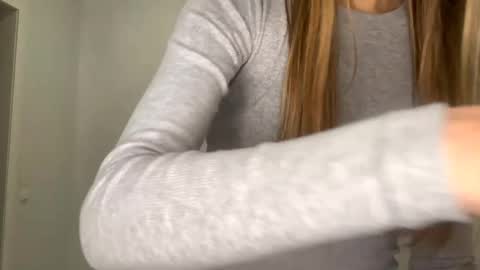 Catalina online show from November 10, 10:32 am