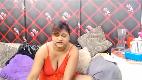 glitter candy online show from January 26, 7:42 am