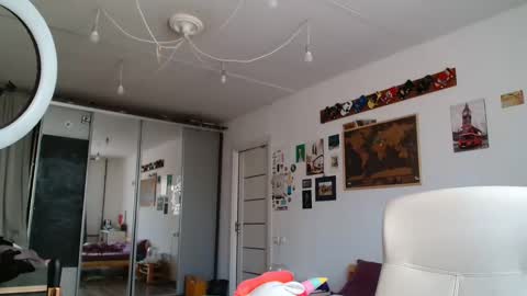 glitter_doll online show from March 8, 10:41 am