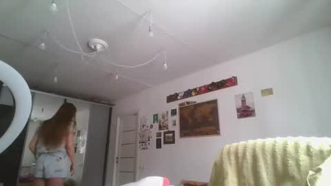 glitter_doll online show from February 16, 8:43 am
