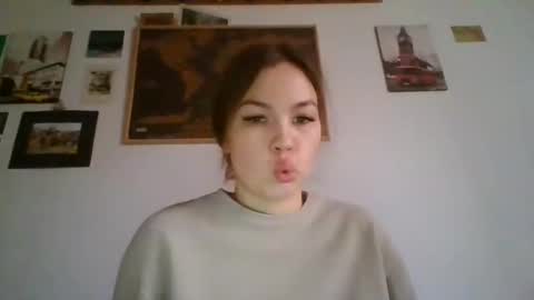 glitter_doll online show from February 7, 11:56 am