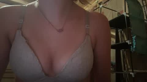 glitterqueen6 online show from August 9, 1:24 am