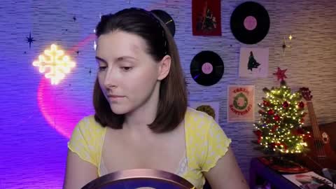 Snapshot of glo_lo chatting on January 7, 3:12 pm Bye everybody Ill be online Monday December 2nd Saturday and Sunday off online show from January 7, 3:12 pm