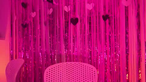 Mimi online show from February 17, 9:03 pm