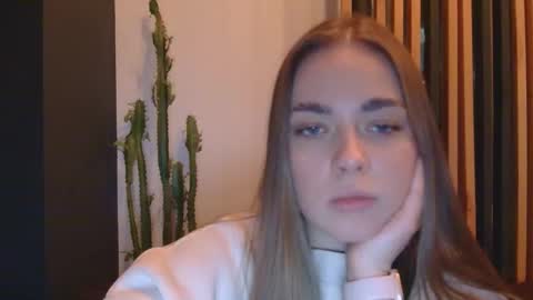 gloria954807 online show from February 2, 4:50 pm