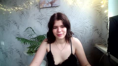  Roxy  online show from November 12, 10:24 am