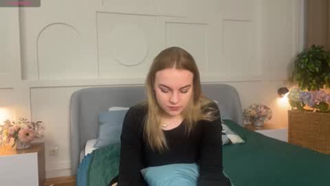 Margo online show from March 13, 2:02 am