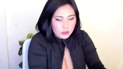 Snapshot of goddess_chantal chatting on March 4, 12:44 pm MARGOLD online show from March 4, 12:44 pm