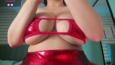 Snapshot of goddess_kianna chatting on October 7, 4:17 am Goddess Kianna online show from October 7, 4:17 am