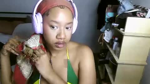 Goddess Daisy Sky online show from December 2, 11:38 pm