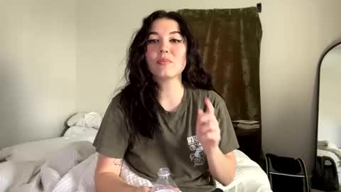 Goddess Raven online show from December 10, 1:44 pm