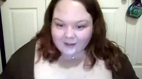 Snapshot of godessisabella chatting on January 28, 1:18 am godessisabella online show from January 28, 1:18 am