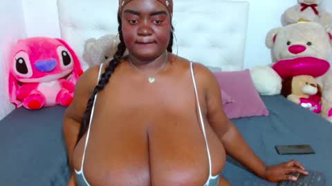 Snapshot of godessqqq chatting on January 16, 8:14 pm Godess Tracy online show from January 16, 8:14 pm