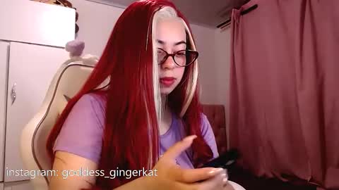 golden_gingerkitty online show from October 22, 1:43 am