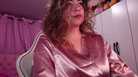 golden_gingerkitty online show from August 2, 12:35 am